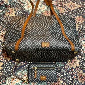 Fossil purse and wallet
